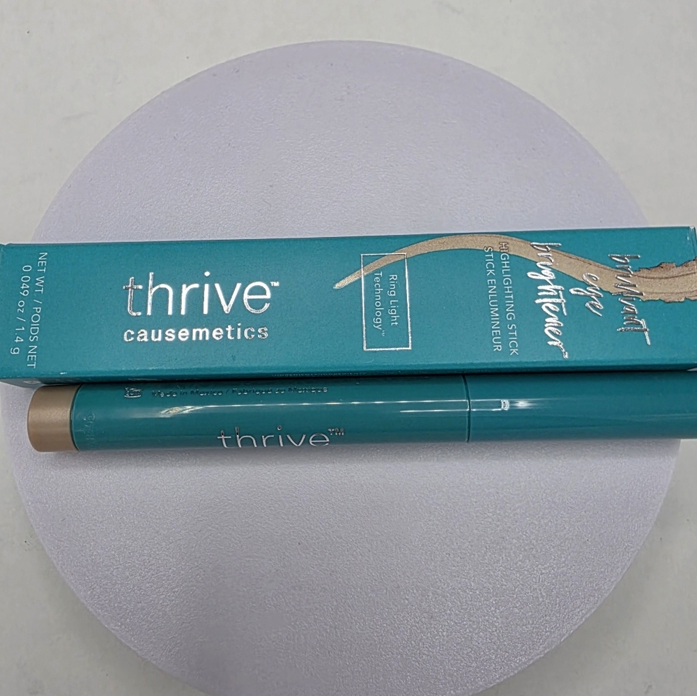 Thrive Causemetics Brilliant Eye Brightener Stella Champagne Shimmer Highlighter